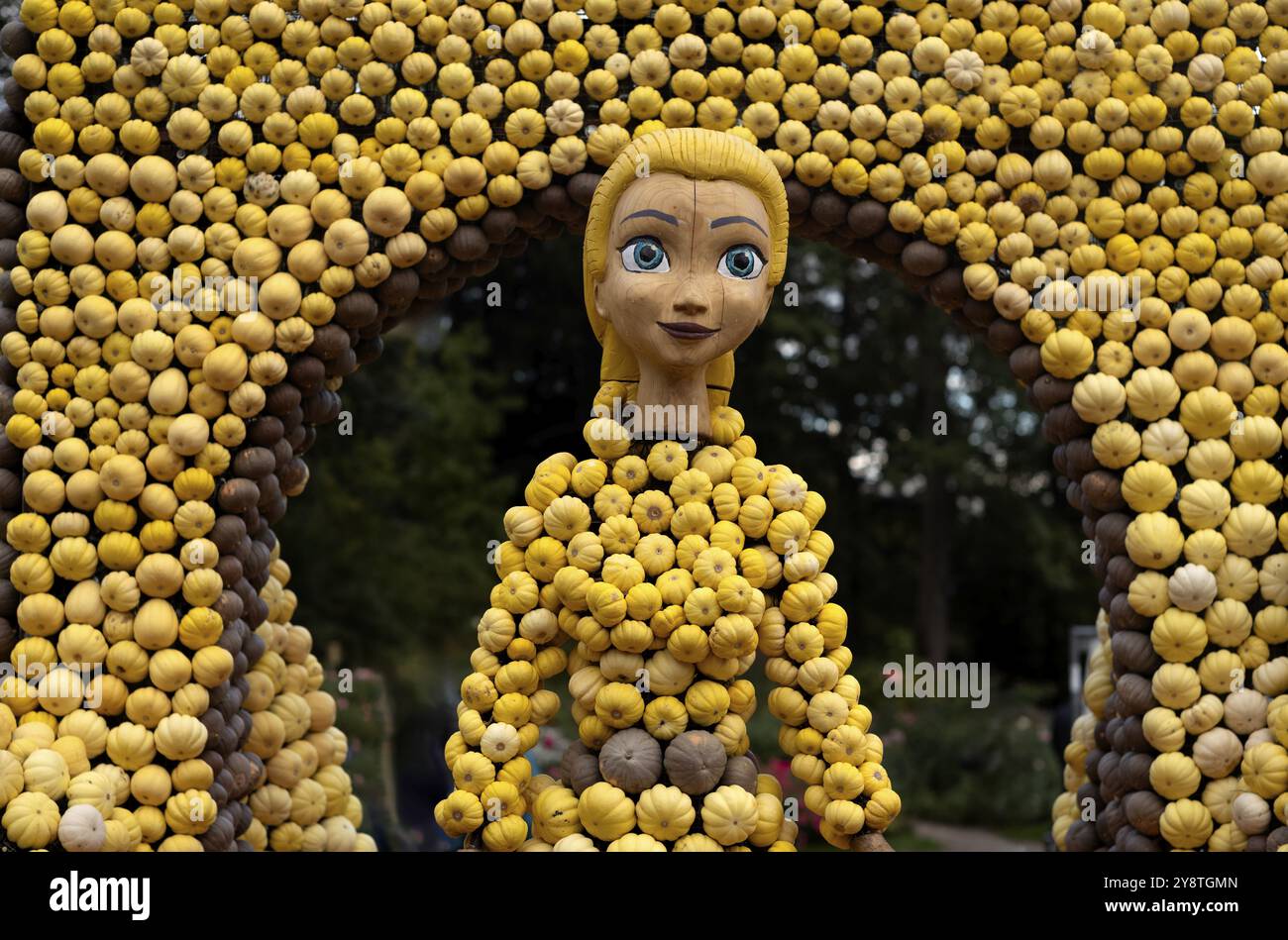 Disney-Figur Elsa die Eiskönigin, Kürbisausstellung, Kürbisse, Bluehendes Barock, Ludwigsburg, Baden-Württemberg, Deutschland, Europa Stockfoto