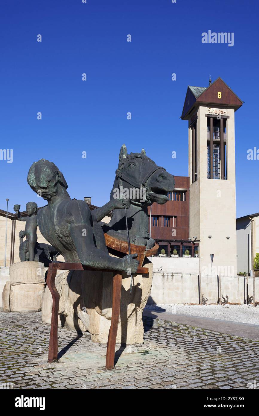 Skulptur im Bahnhofsviertel, Haro, La Rioja, Spanien, Europa Stockfoto