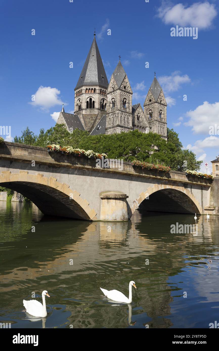 Tempel Neuf und Moselkanal, Metz, Mosel, Region Lothringen, Frankreich, Europa Stockfoto