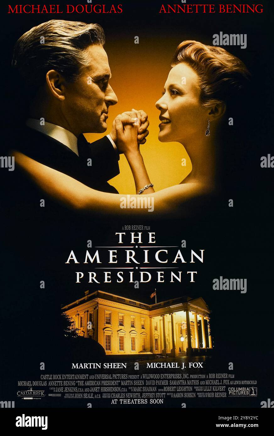 The American President (1995) unter der Regie von Rob reiner mit Michael Douglas, Martin Sheen und Annette Bening. Ein verwitweter US-Präsident verliebt sich in einen Umweltlobbyisten, während er sich während seiner Wiederwahl mit politischen Herausforderungen auseinandersetzt. Foto eines Original-Posters aus dem Jahr 1995 in den USA ***NUR ZUR REDAKTIONELLEN VERWENDUNG***. Quelle: BFA / Columbia Pictures Stockfoto