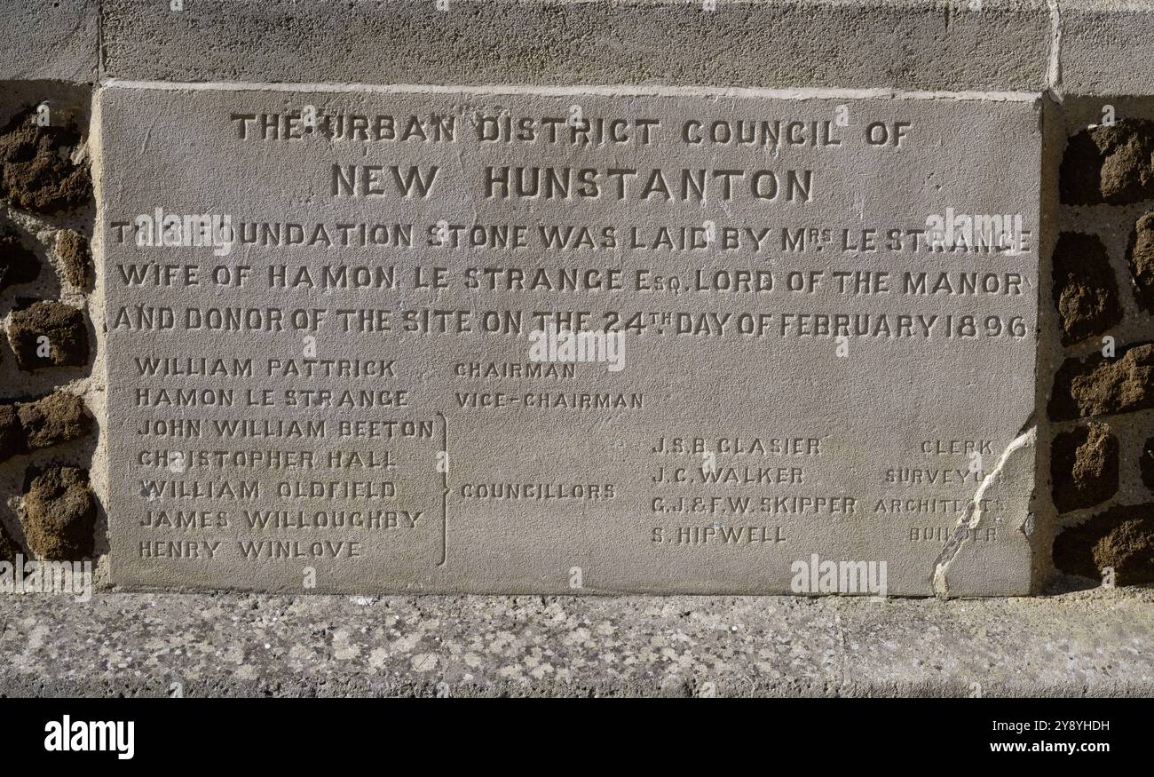 Foundation Stone in Hunstanton Town Council and Town Hall, The Green, Hunstanton, Norfolk, England, UK Stockfoto