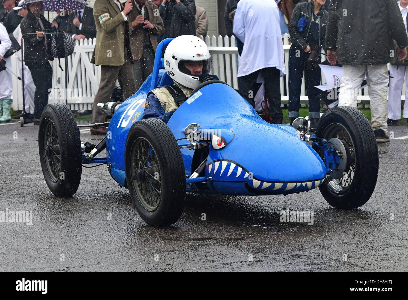 J B Jones, Cousy-Triumph, Earl of March Trophy, 25 Minuten Rennstrecke für 500-ccm-F3-Rennfahrer, angetrieben von verschiedenen Marken von 500-ccm-Motorrädern Stockfoto