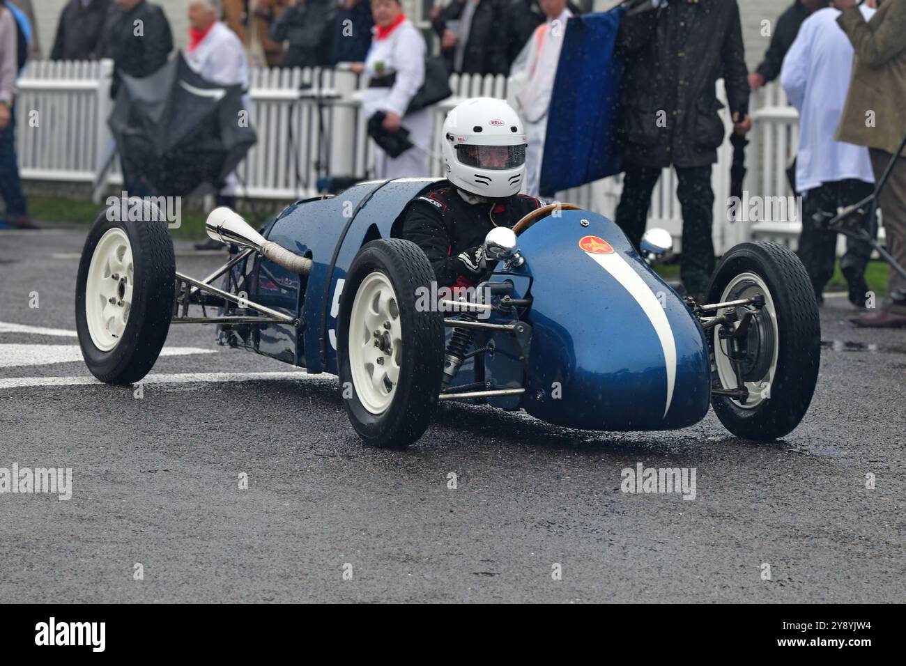 Simon Dedman, Erskine Staride-Norton Mk3, Earl of March Trophy, 25 Minuten Rennstrecke für 500 ccm F3-Rennfahrer, angetrieben von verschiedenen Marken von 50 Stockfoto