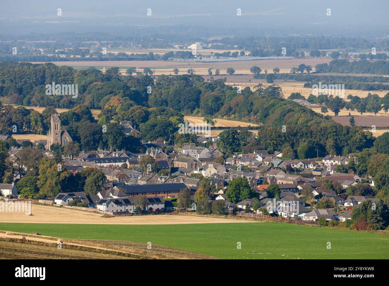 Newtyle Village und Angus ländliche Landschaft von Kinpurney Hill, Angus, Schottland Stockfoto
