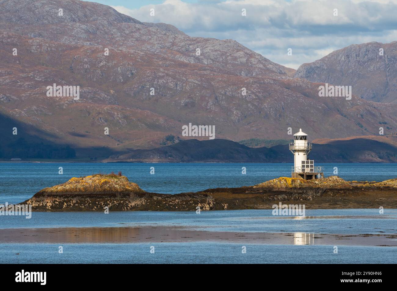 Sgeir Bhuidhe Lighthouse befindet sich in der Nähe von Port Appin, Argyll, Schottland, Großbritannien Stockfoto