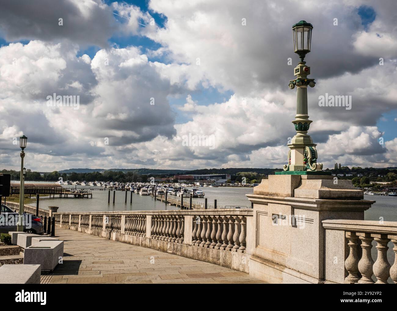 Der River Medway in der Stadt Rochester in Kent Stockfoto