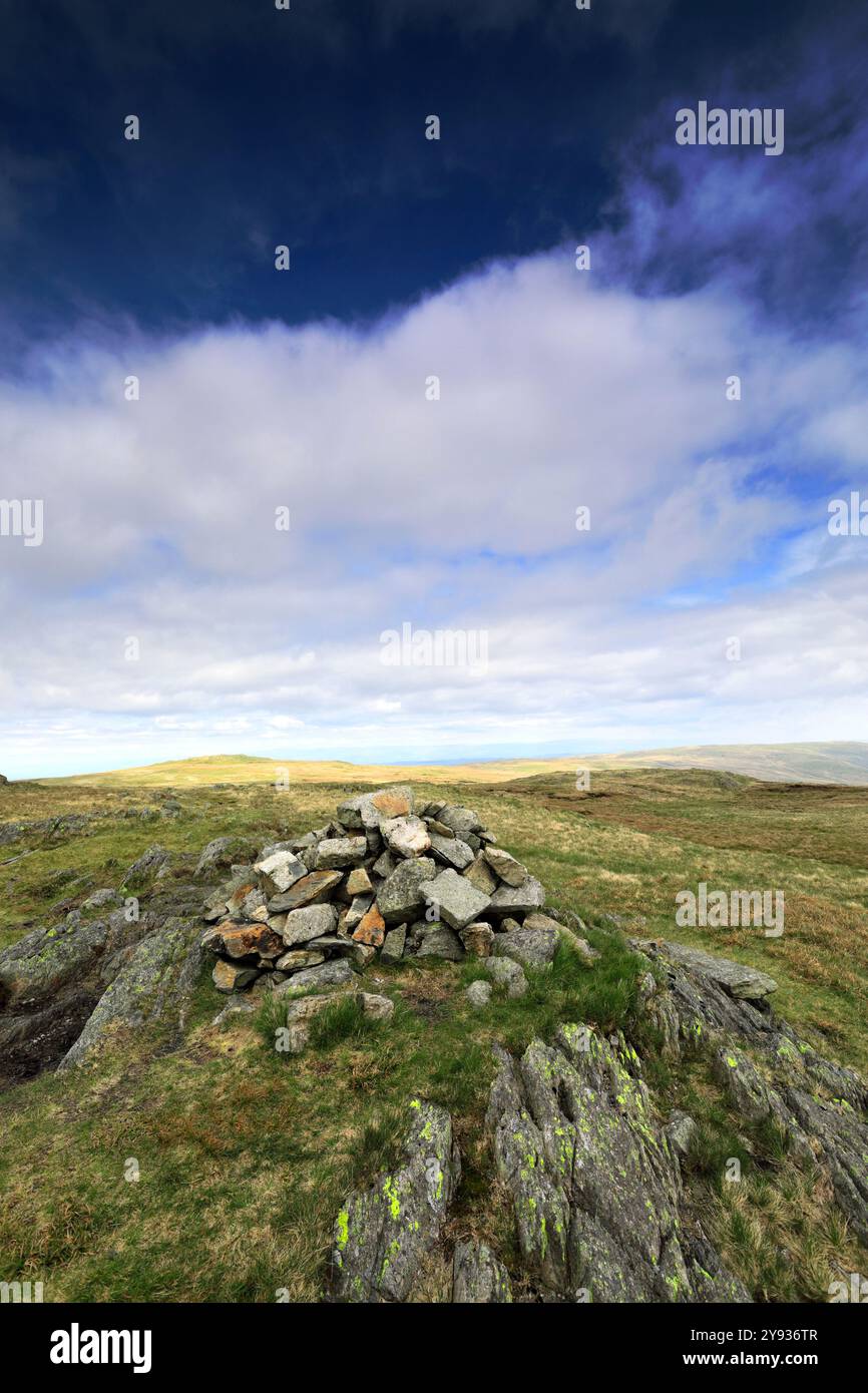 Der Gipfel des Cairn of Grey Crag Fell, oberhalb des Weilers Sadgill, Longsleddale, Lake District National Park; Cumbria; England Grey Crag Fell ist einer von ihnen Stockfoto