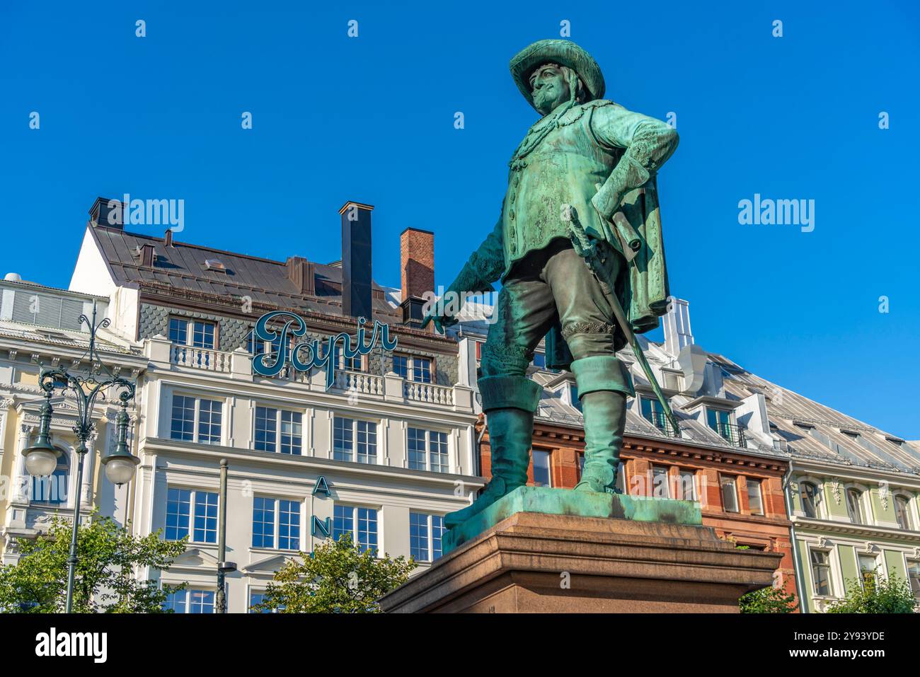 Blick auf die christliche IV. Statue auf dem Stortorvet-Platz, Oslo, Norwegen, Skandinavien, Europa Stockfoto