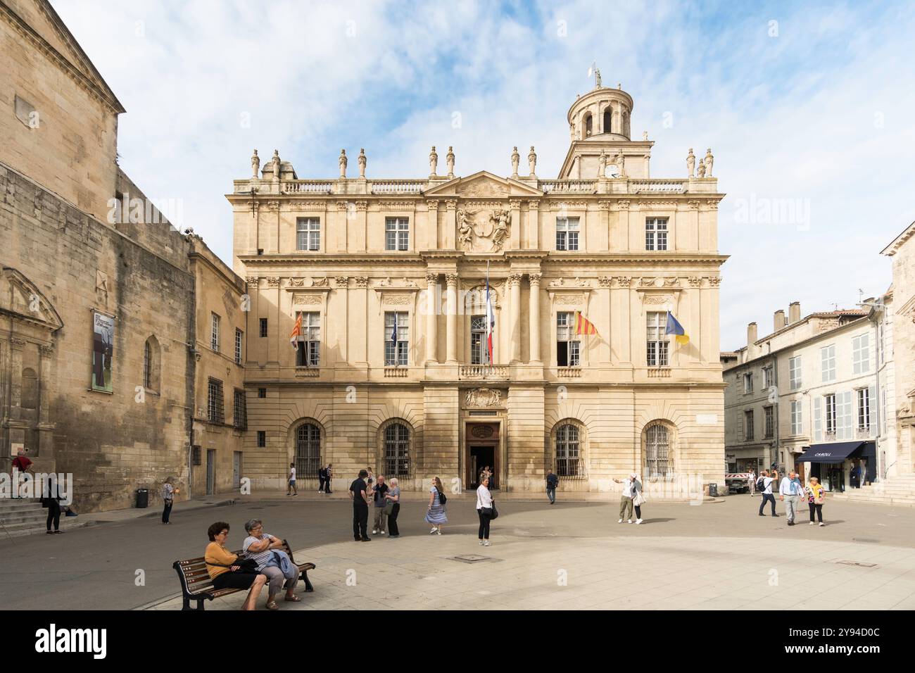 Das Rathaus oder Hotel de Ville am Place de la Republique, Arles, Frankreich Stockfoto