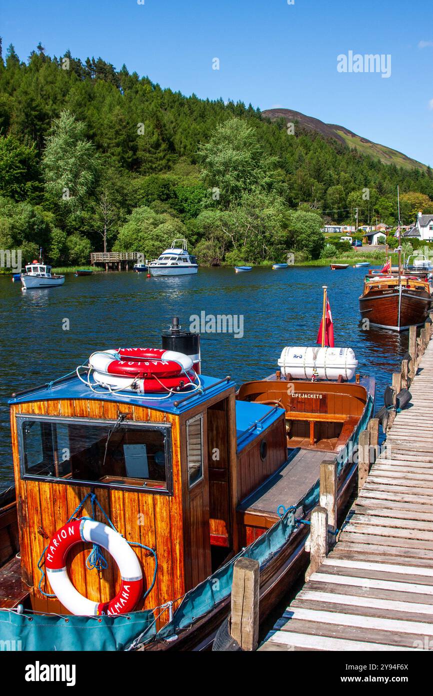 Das Postschiff „Marion“ Royal Mail, das Post zu den Inseln im Zentrum von Loch Lomond, Balmaha, Schottland, transportiert Stockfoto