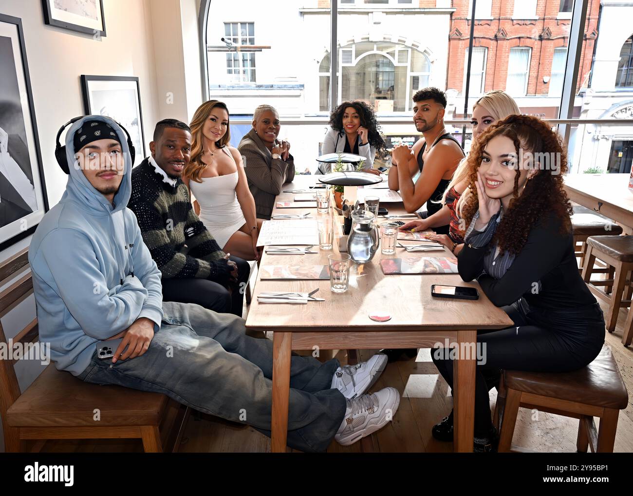 LONDON, GROSSBRITANNIEN. Oktober 2024. Starboxx PR organisierte eine Pre-Premiere Party für „Smile 2“, an der Prominente und Influencer im Vapiano in London teilnahmen. (Foto von 李世惠/siehe Li/Picture Capital) Credit: Siehe Li/Picture Capital/Alamy Live News Stockfoto