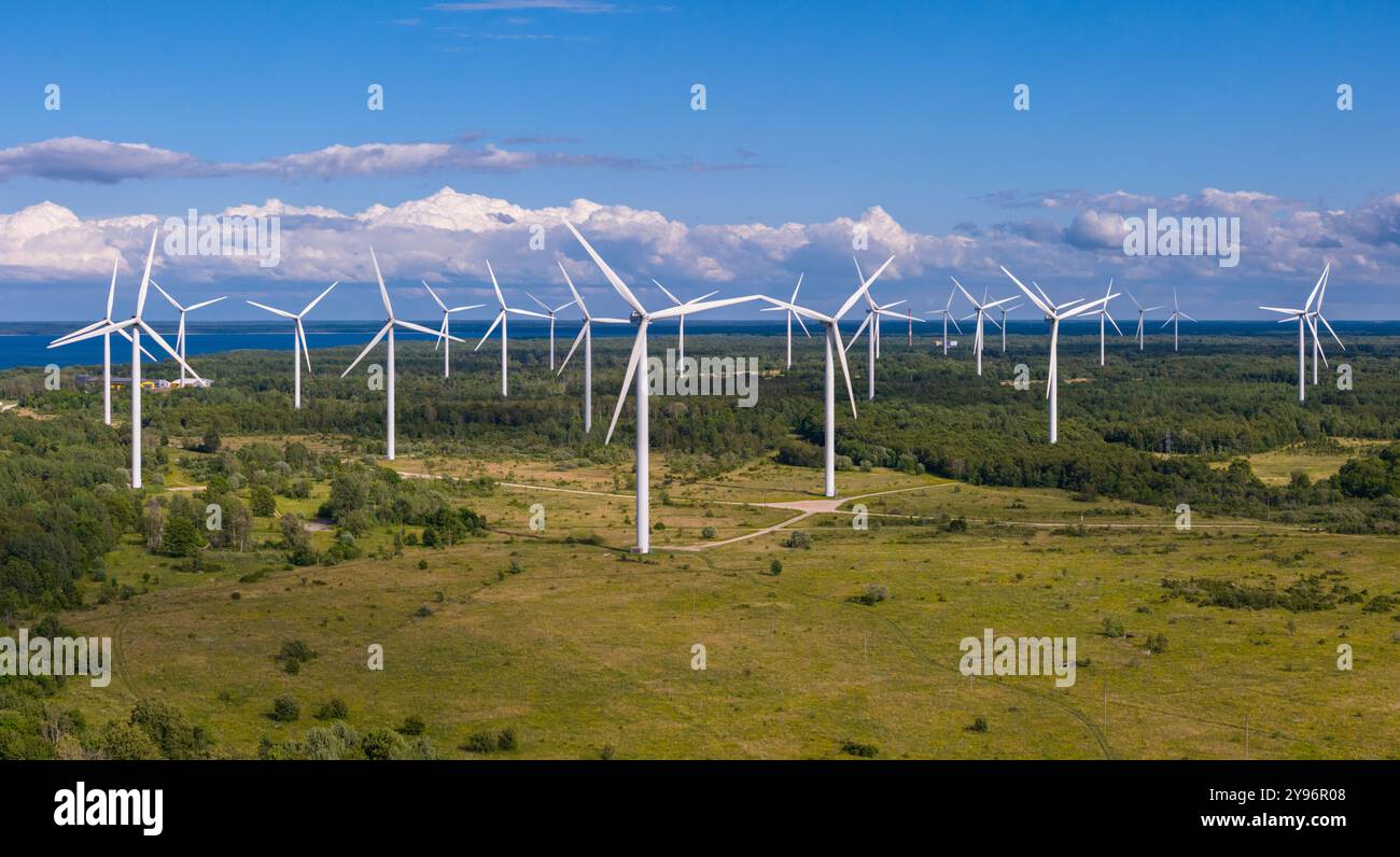 Eine Windenergieanlage in Estland Stockfoto