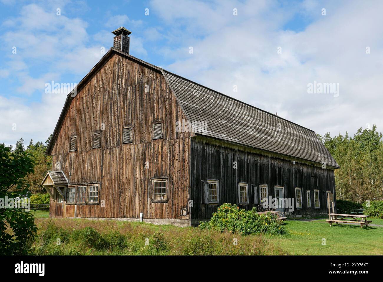 Kanada, Québec, Gaspé-Halbinsel (Gaspesia): Bic-Nationalpark. Hier befindet sich das Rioux Farmgebäude, das in ein Entdeckungs- und Servicecenter im Hea umgewandelt wurde Stockfoto