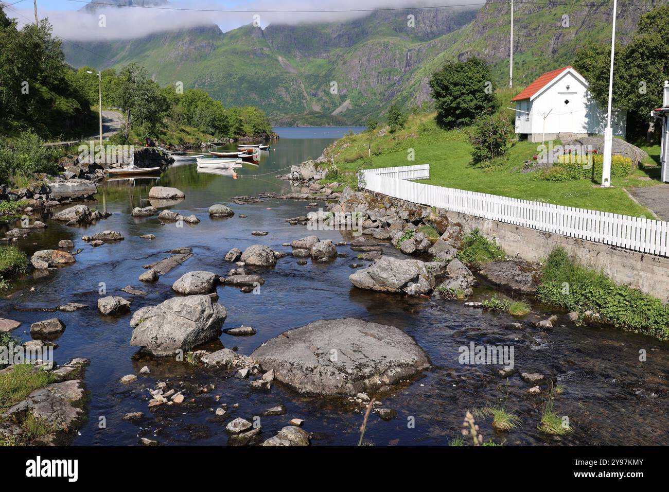 Fantastische Landschaft am Lago Agvatnet-Lofoten, Norwegen Stockfoto