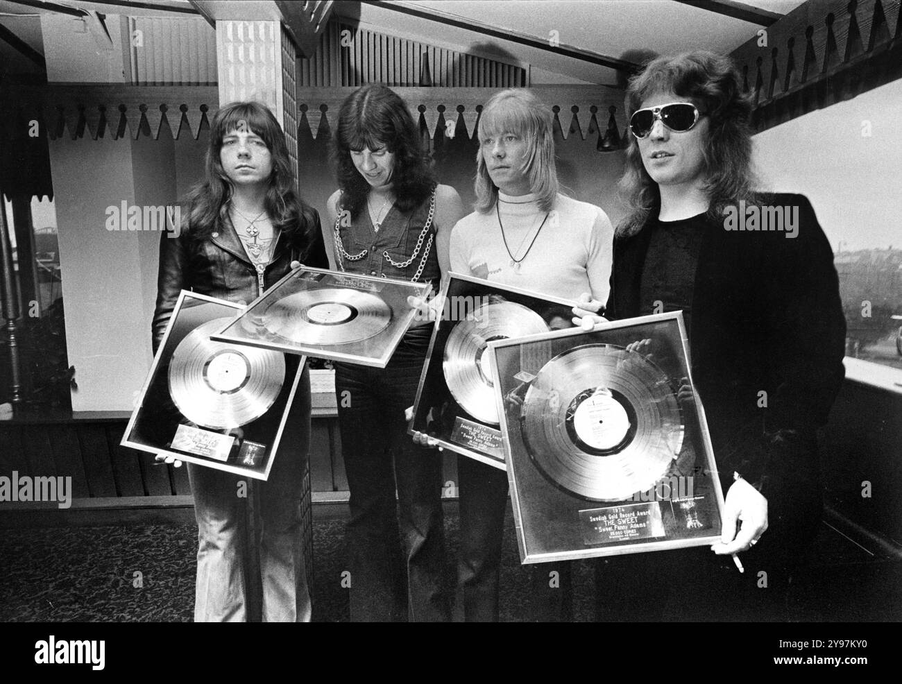 Süße, Glam-Rockband UK. Von links nach rechts: Andy Scott, Steve Priest, Brian Connolly und Mick Tucker in Stockholm, Schweden, 4. Oktober 1974. Foto: Gunnar Bergkrantz/Aftonbladet/TT Code 2723 Stockfoto