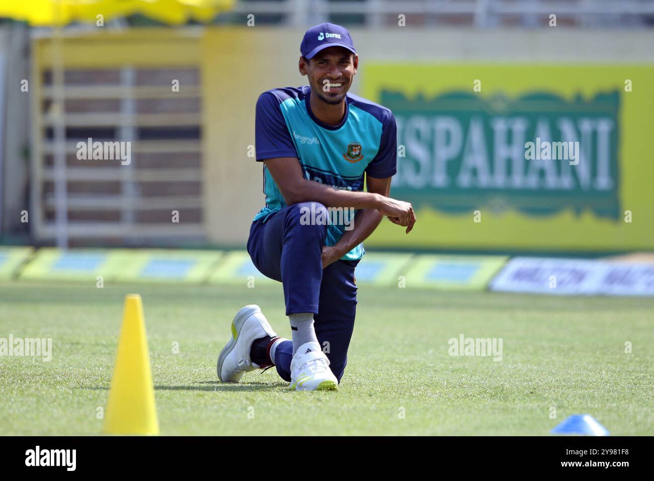 Mustafizur Rahman vor dem ersten T20-Spiel zweier Matches in Bangladesch und Afghanistan im Sher-E-Bangla National Cricket Stadium in Mirpur, D. Stockfoto