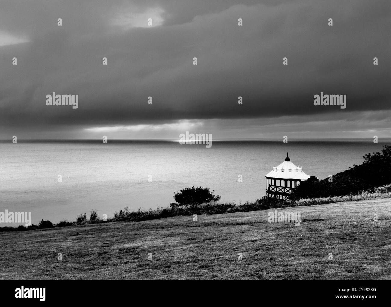 Sturm auf dem Meer von Douglas Head, Isle of man, gedreht auf 5x4-Film Stockfoto