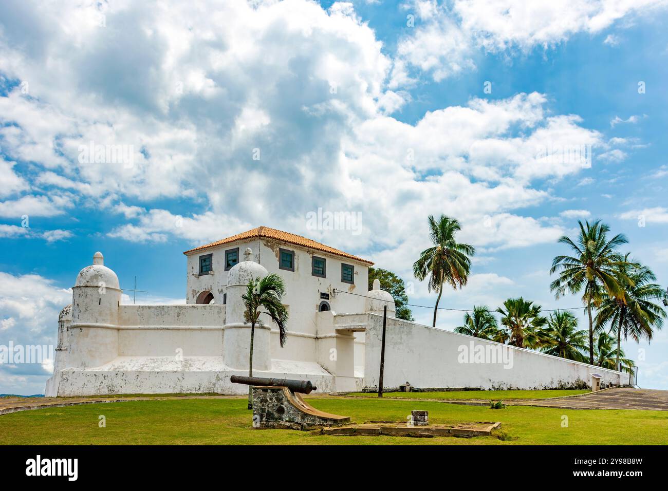 Das Fort Monte Serrat wurde Ende des 17. Jahrhunderts in der Stadt Salvador in Bahia erbaut Stockfoto