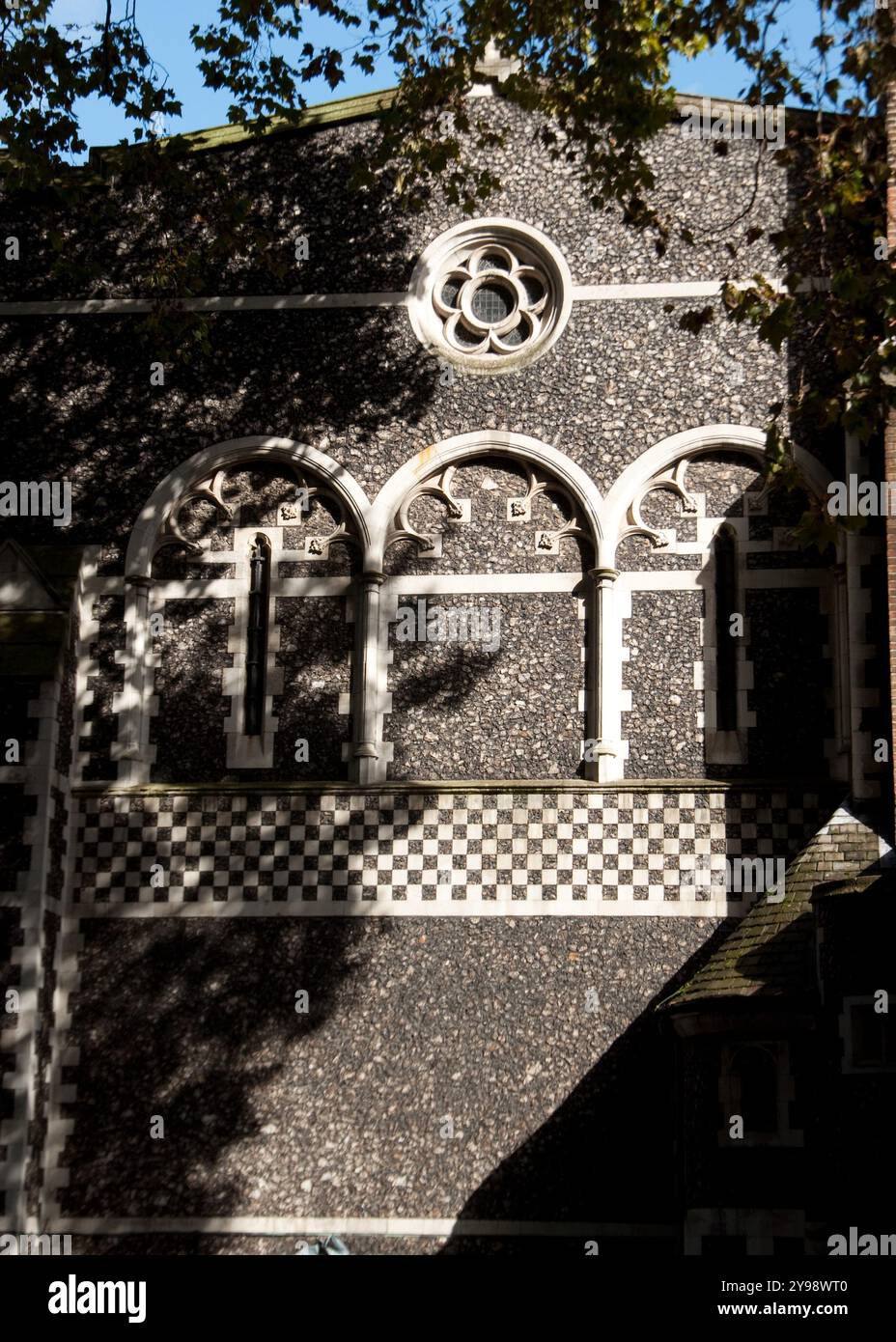 Äußere Mauer, Priory Church of Saint Bartholomew the Great; Smithfield, City of London, England, Vereinigtes Königreich Stockfoto