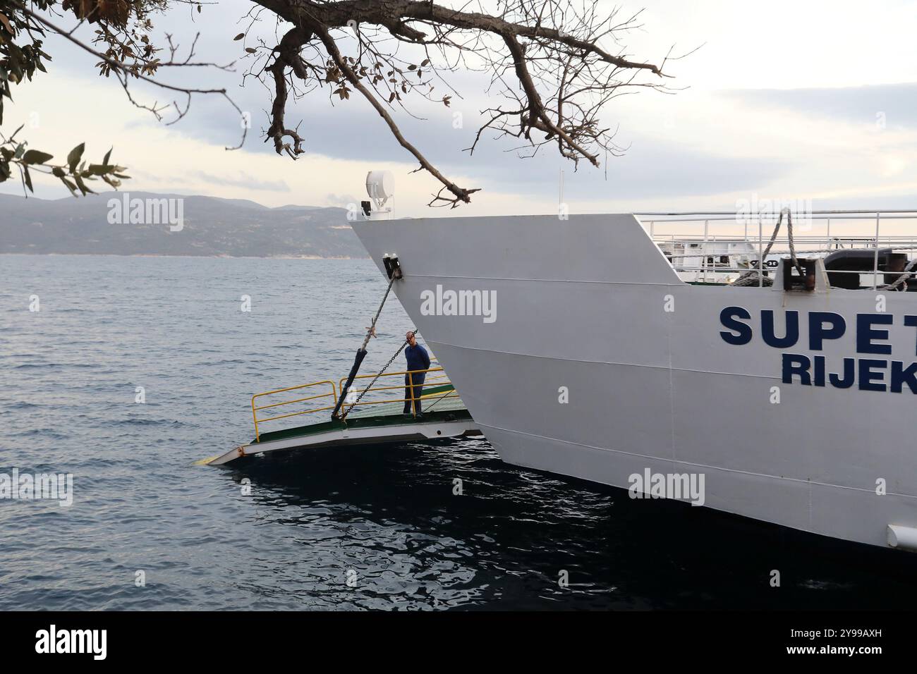 Rijeka, Kroatien. Oktober 2024. Mitglieder der Jadrolinija ...