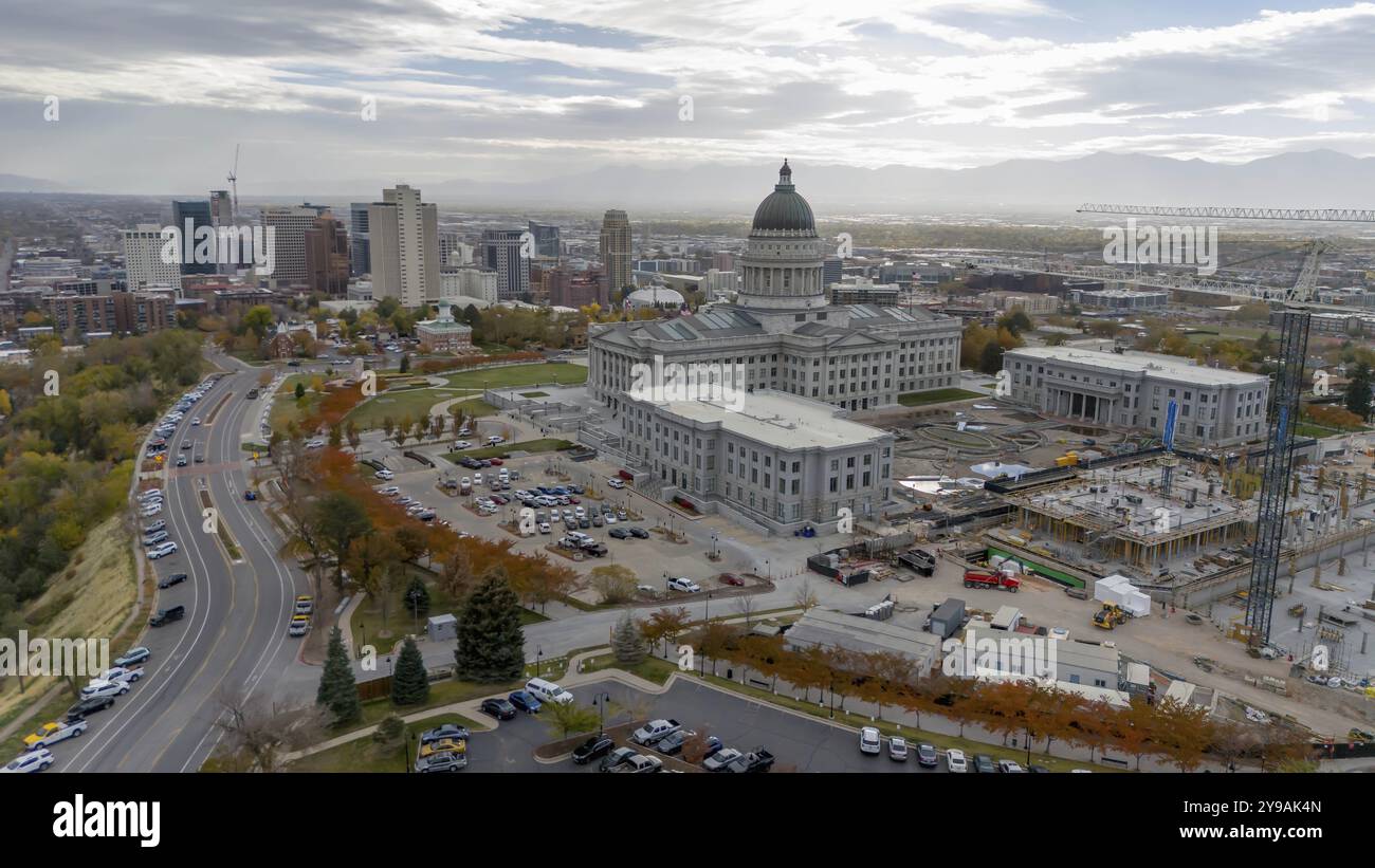Aus der Vogelperspektive von Salt Lake City. Sie ist die Hauptstadt und größte Stadt des Bundesstaates Utah. Sie wurde von den Mormonen gegründet und ist das offizielle Hauptquartier Stockfoto Aus der Vogelperspektive von Salt Lake City. Sie ist die Hauptstadt und größte Stadt des Bundesstaates Utah. Sie wurde von den Mormonen gegründet und ist das offizielle Hauptquartier Stockfoto