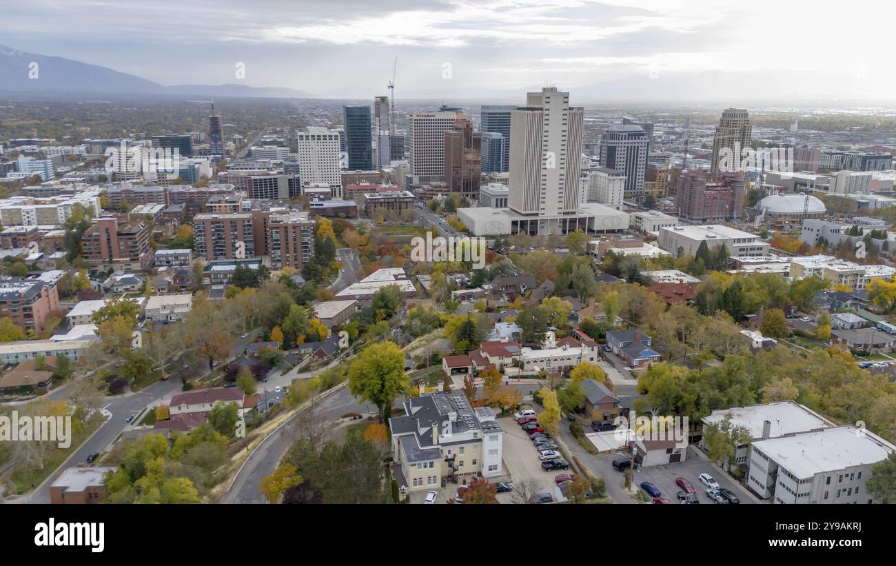Aus der Vogelperspektive von Salt Lake City. Sie ist die Hauptstadt und größte Stadt des Bundesstaates Utah. Sie wurde von den Mormonen gegründet und ist das offizielle Hauptquartier Stockfoto Aus der Vogelperspektive von Salt Lake City. Sie ist die Hauptstadt und größte Stadt des Bundesstaates Utah. Sie wurde von den Mormonen gegründet und ist das offizielle Hauptquartier Stockfoto