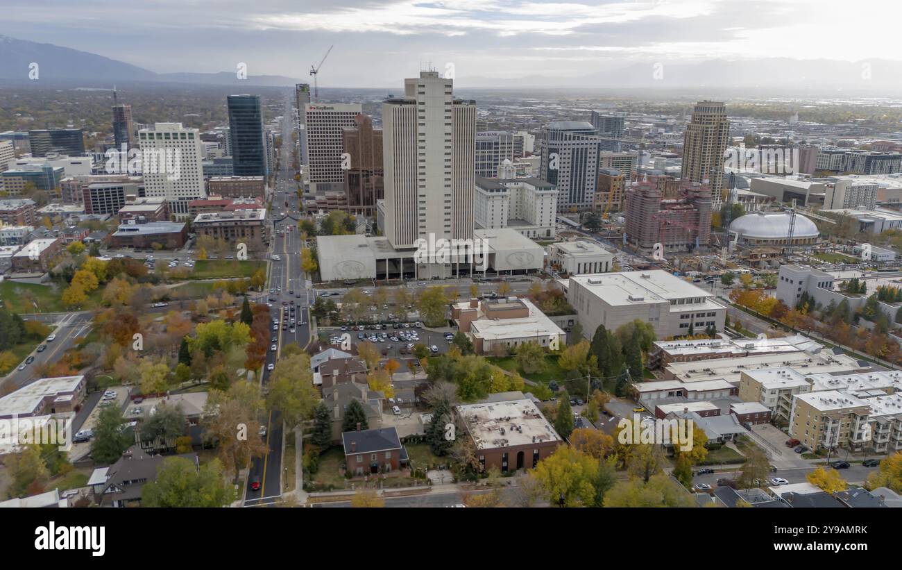 Aus der Vogelperspektive von Salt Lake City. Sie ist die Hauptstadt und größte Stadt des Bundesstaates Utah. Sie wurde von den Mormonen gegründet und ist das offizielle Hauptquartier Stockfoto Aus der Vogelperspektive von Salt Lake City. Sie ist die Hauptstadt und größte Stadt des Bundesstaates Utah. Sie wurde von den Mormonen gegründet und ist das offizielle Hauptquartier Stockfoto
