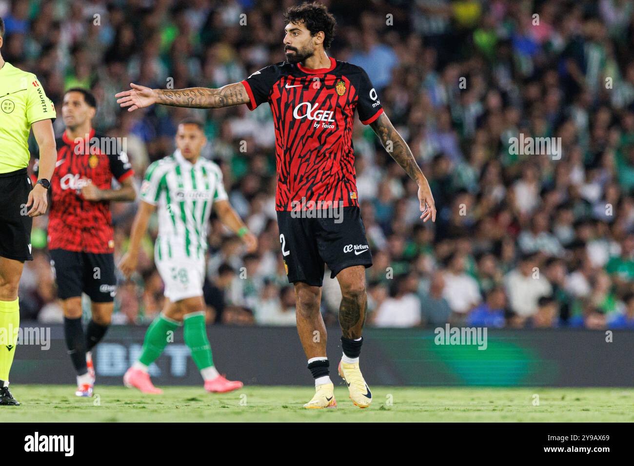 Sevilla, Spanien. September 2024. Samuel Costa (RCD Mallorca) wurde während des LaLiga EASPORTS Spiels zwischen Real Betis Balompie und RCD Mallorca im Estadio Benito Villamarin gesehen. Endergebnis; Real Betis 1:2 Mallorca. (Foto: Maciej Rogowski/SOPA Images/SIPA USA) Credit: SIPA USA/Alamy Live News Stockfoto