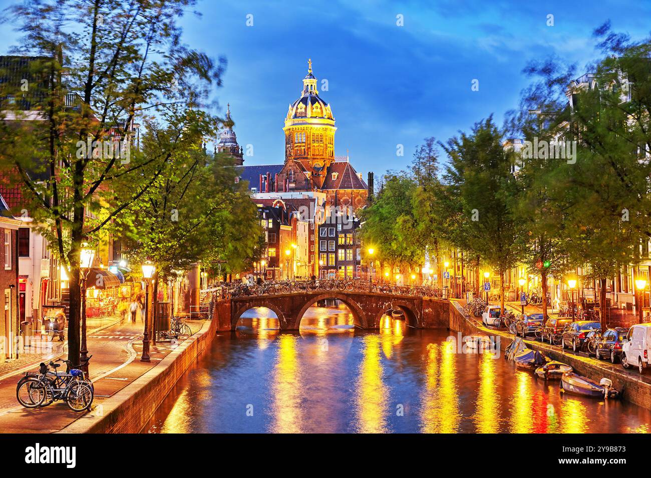 Schöne Stadt, Amsterdam am Abendzeit. Niederlande Stockfoto