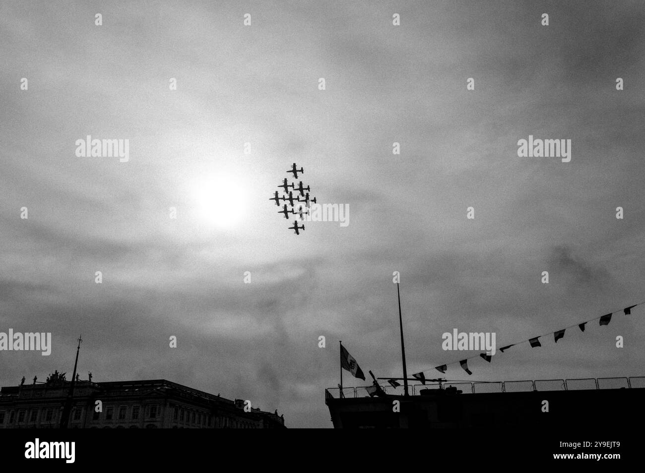 Frecce Tricolori während einer Flugschau in Triest. Stockfoto