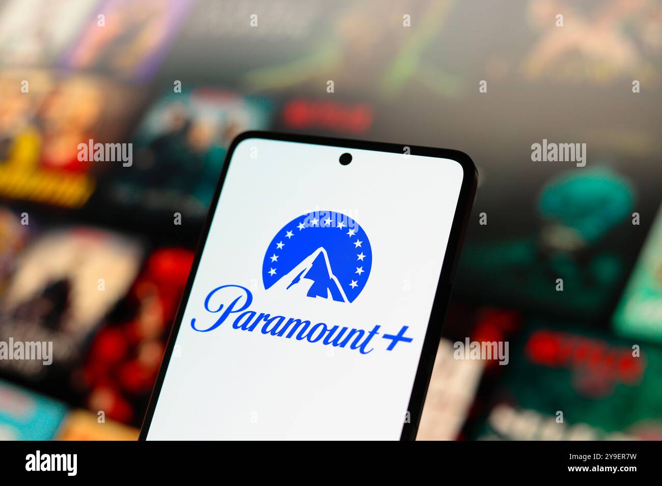 14. Juli 2024, Paraguay. In dieser Abbildung wird das Paramount Plus-Logo auf einem Smartphone-Bildschirm angezeigt Stockfoto