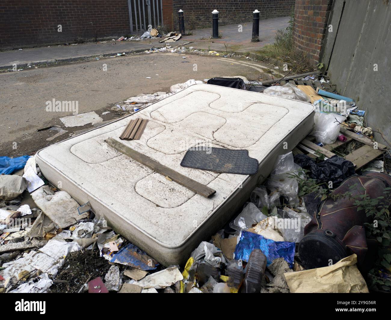 Fly-Tipping, Wolverhampton, Großbritannien Stockfoto