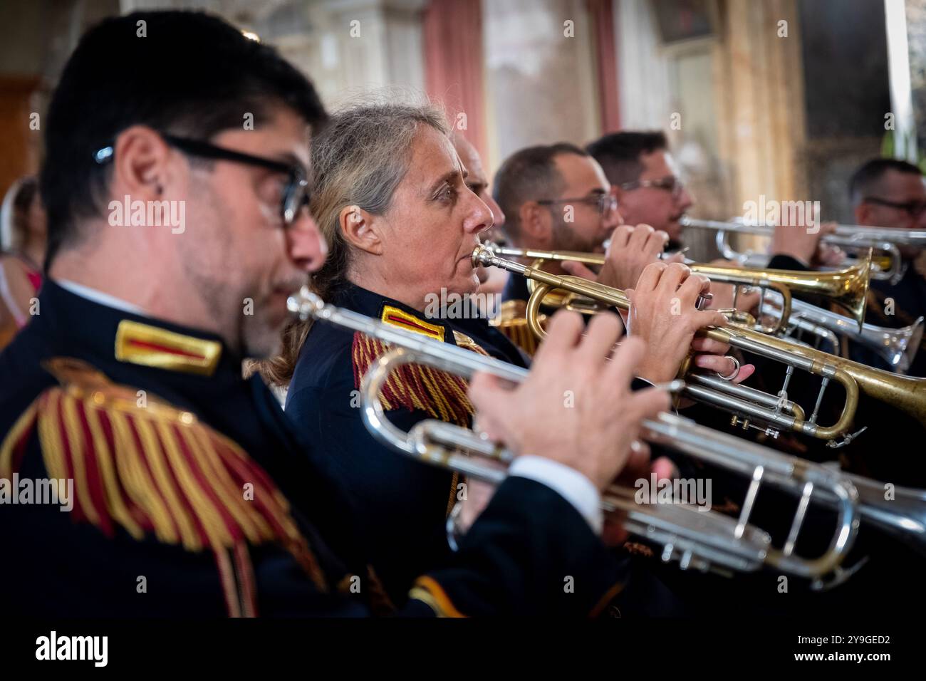 Rom, Rm, Italien. Oktober 2024. Die Feier zum 154. Jahrestag der Gründung der „Polizia Locale di Roma Capitale“ findet in der Kirche Santa Maria in Aracoeli und auf dem Platz Campidoglio statt. (Kreditbild: © Marco Di Gianvito/ZUMA Press Wire) NUR REDAKTIONELLE VERWENDUNG! Nicht für kommerzielle ZWECKE! Stockfoto