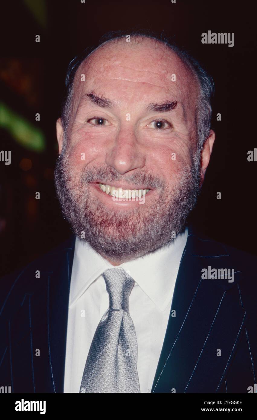 Raoul Felder besucht am 24. April 1996 die Eröffnungsnacht von Jackie Mason: Love Thy Neighbor im Booth Theatre in New York City. Foto: Henry McGee/MediaPunch Stockfoto