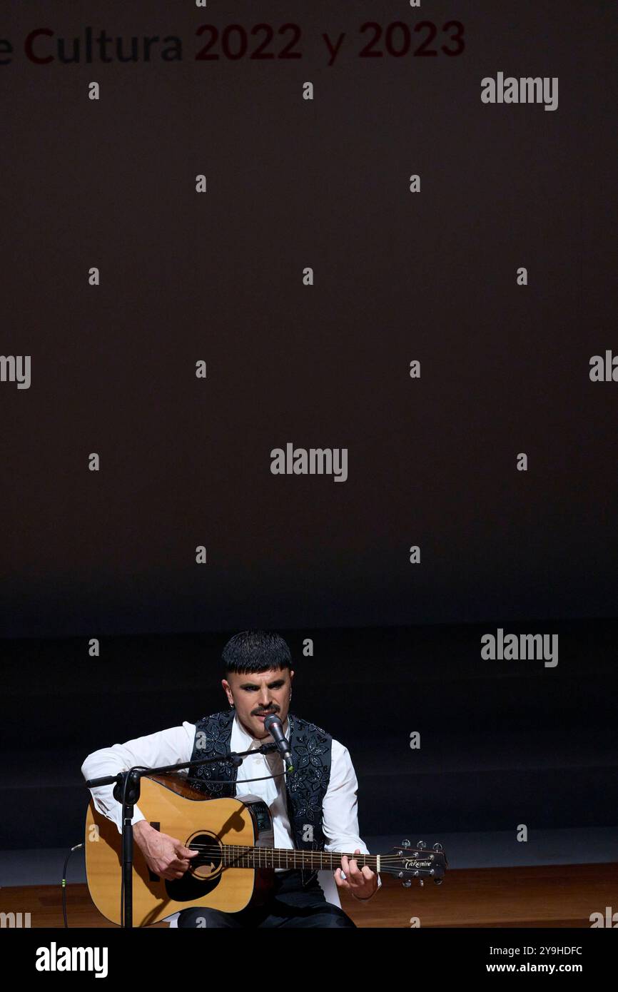 Madrid, Spanien. Oktober 2024. Rodrigo Cuevas nimmt am 10. Oktober 2024 an der Verleihung des Nationalen Kulturpreises 2022-2023 im Reina Sofia Museum in Madrid Teil. Quelle: Album/Alamy Live News Stockfoto