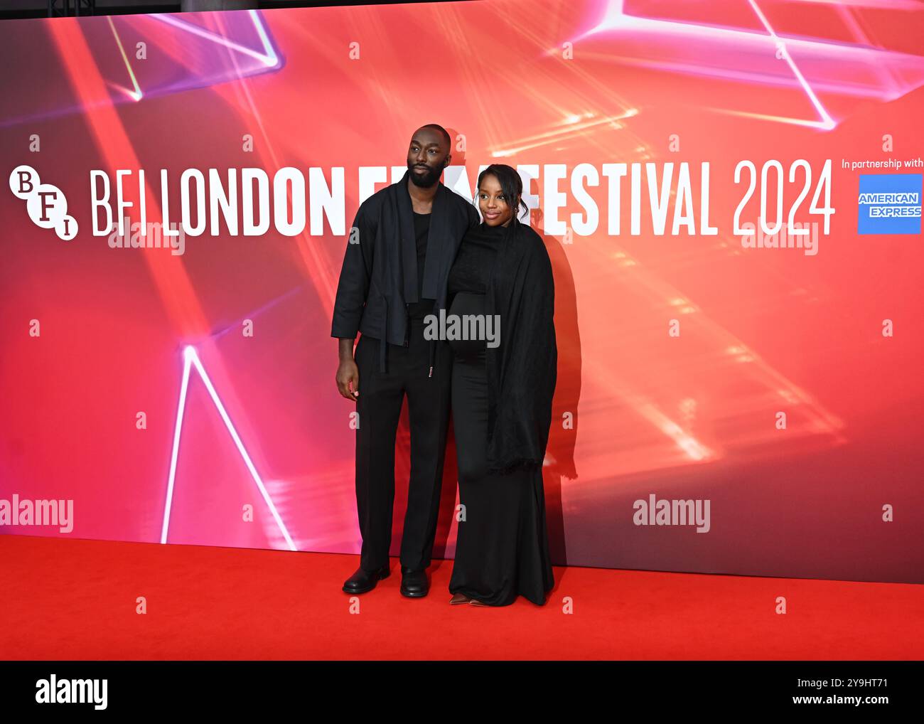 LONDON, GROSSBRITANNIEN. Oktober 2024. Keith Afadi und Thuso Mbedu nehmen an der „Elton John: Never Too Late“ Headline Gala Teil – 68. BFI London Film Festival in London, Großbritannien. (Foto von 李世惠/siehe Li/Picture Capital) Credit: Siehe Li/Picture Capital/Alamy Live News Stockfoto