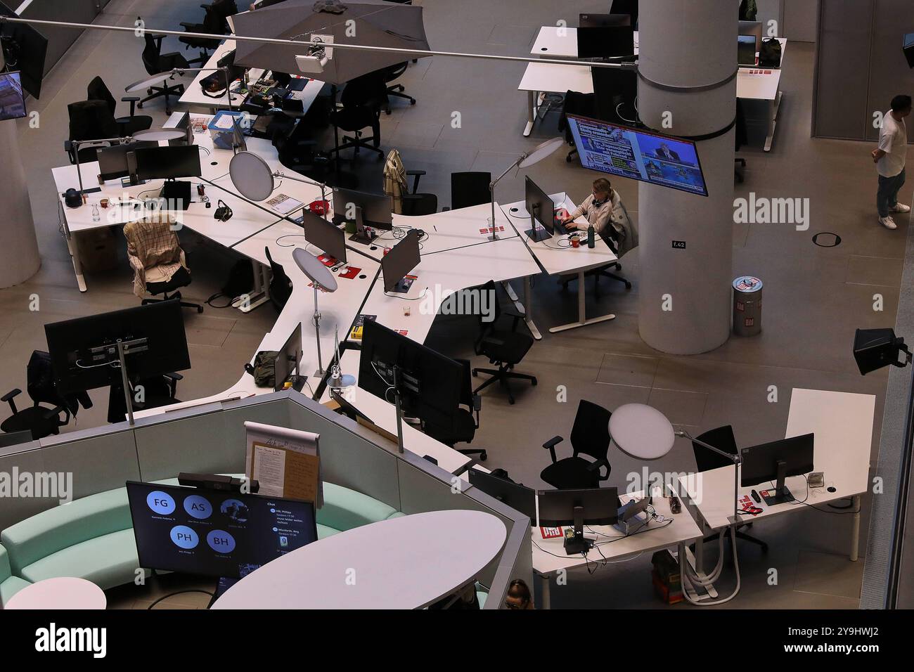 Berlin, Deutschland, 09.10.2024: Axel-Springer-Neubau: Arbeitsplätze *** Berlin, 09 10 2024 Axel Springer neue Baustellen Copyright: XdtsxNachrichtenagenturx dts 48372 Stockfoto