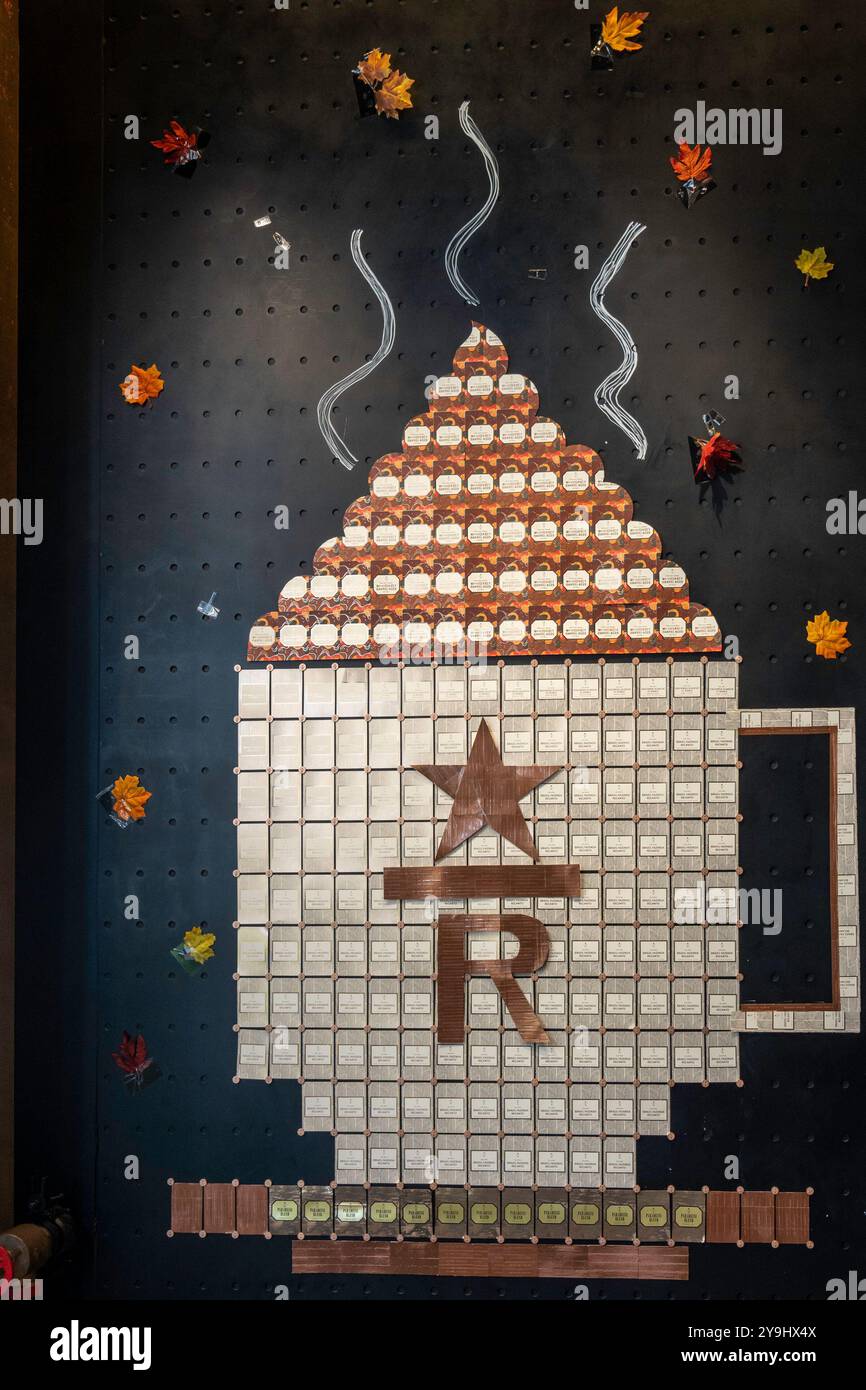 Starbucks Reserve Roastery ist ein Café/Restaurant/Souvenirladen im Stadtteil Chelsea in New York City, USA 2024 Stockfoto