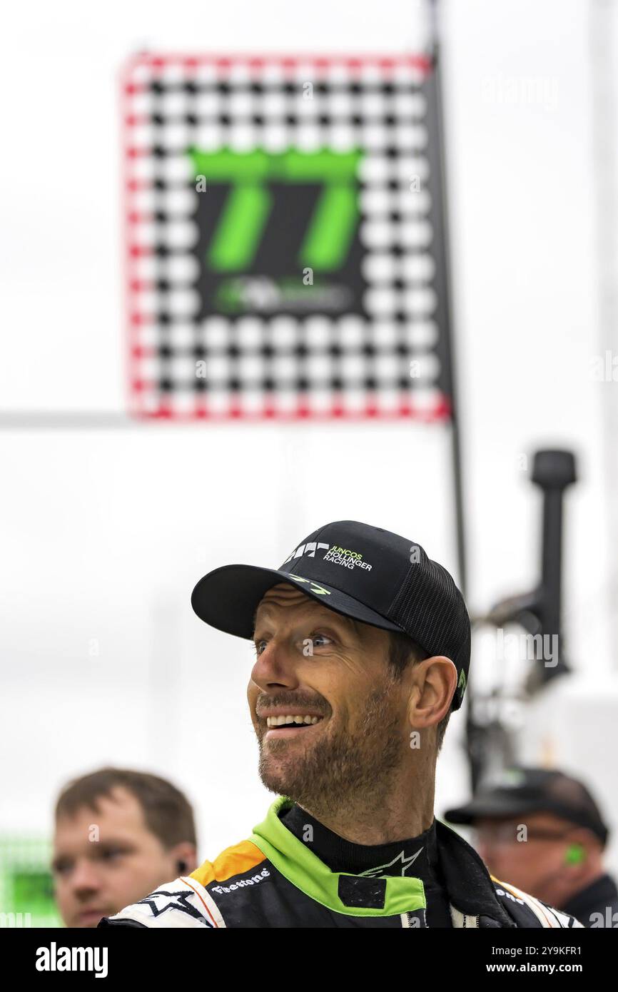 ROMAIN GROSJEAN (77) aus Genf bereitet sich auf den 108. Lauf des Indianapolis 500 auf dem Indianapolis Motor Speedway in Speedway vor Stockfoto