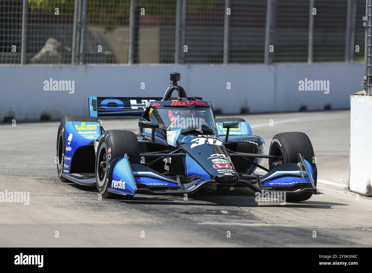 PIETRO FITTIPALDI (30) aus Miami, Florida, fährt während einer Trainingseinheit für die Honda-Händler in Ontario durch die Kurven Stockfoto