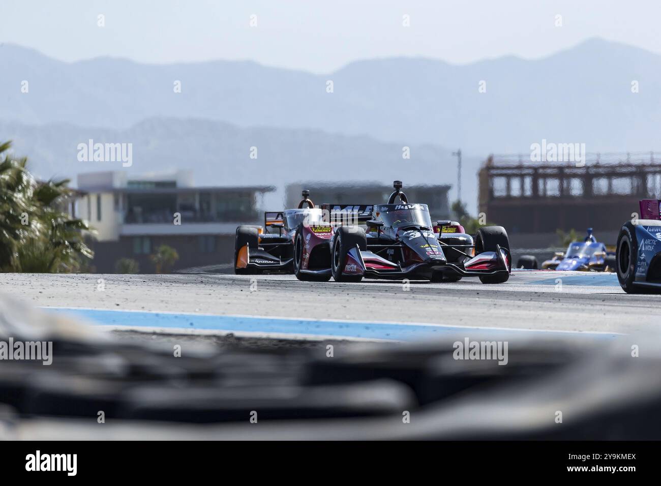 Der Fahrer DER NTT INDYCAR-SERIE PIETRO FITTIPALDI (30) aus Miami, Florida, fährt während der ersten Thermal Club $1 Million Challenge in die Kurven Stockfoto