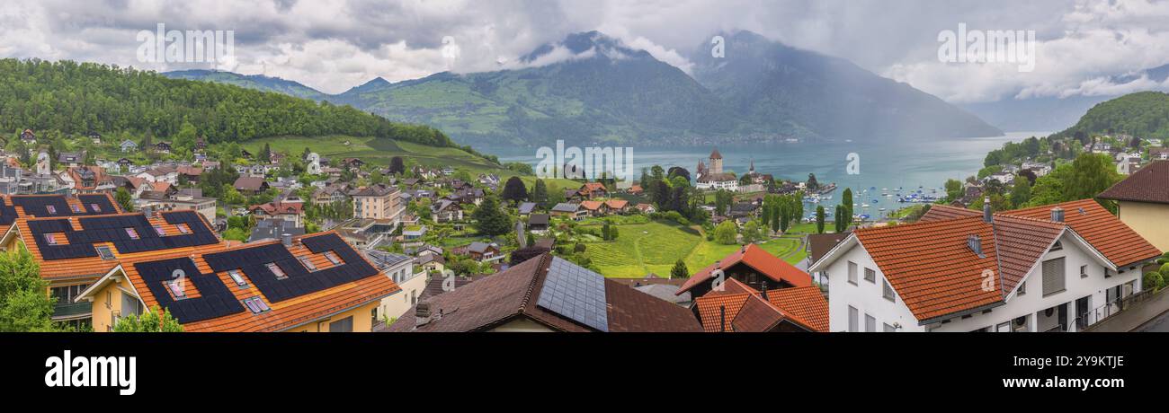 Spiez Schweiz, Panorama-Skyline am Thunersee Stockfoto