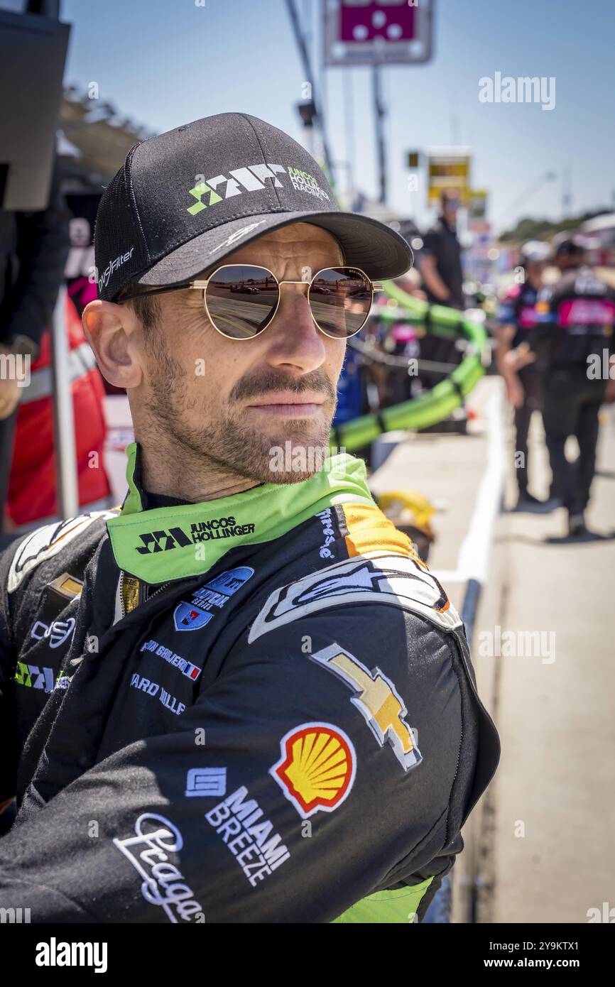 ROMAIN GROSJEAN (77) aus Genf bereitet sich auf den Firestone Grand Prix von Monterey auf dem WeatherTech Raceway Laguna Seca in Salina vor Stockfoto