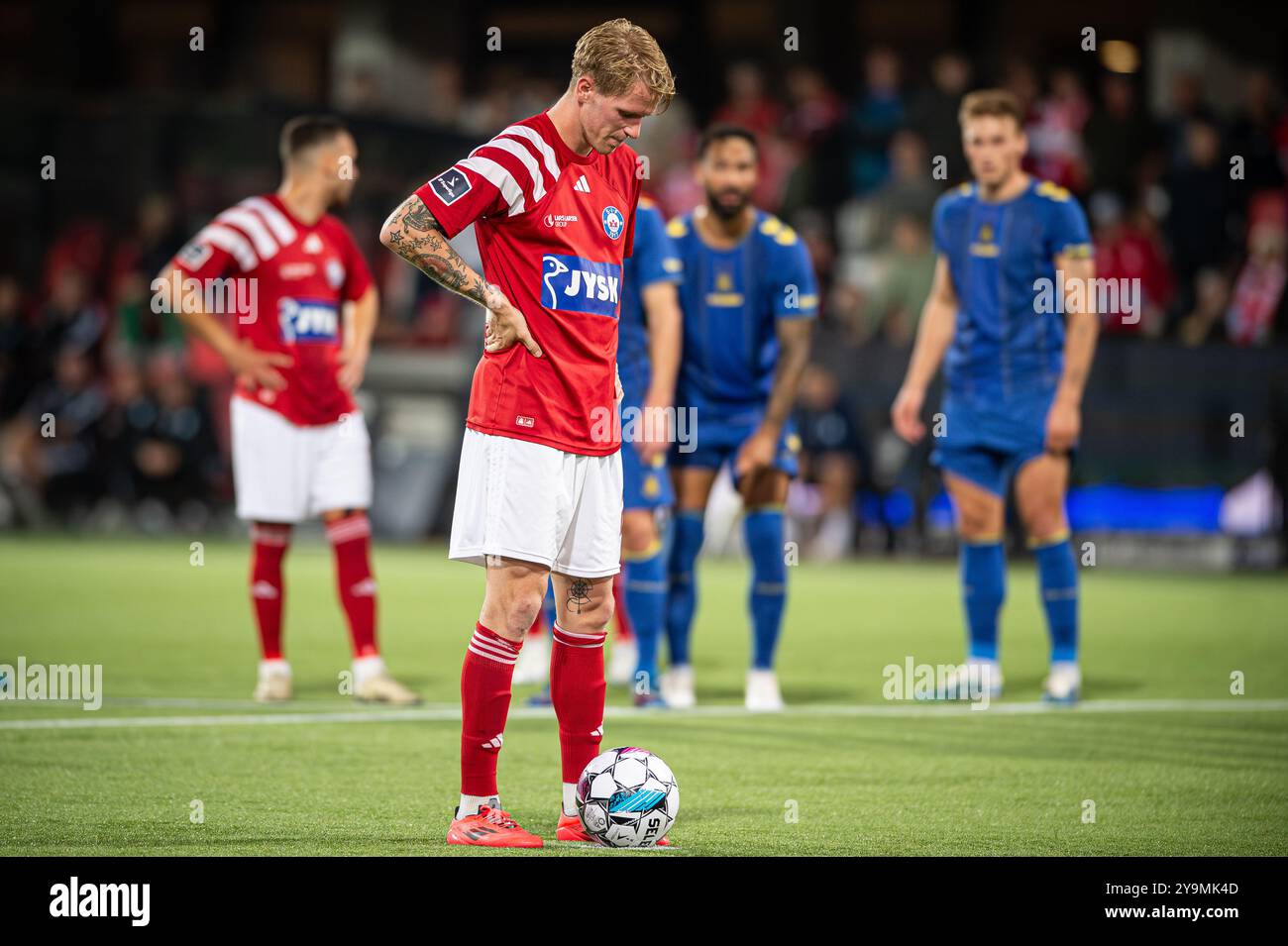 Silkeborg, Dänemark. September 2024. Tonni Adamsen (23) von Silkeborg IF gleicht 3-3 im Elfmeterschießen des 3F Superliga-Spiels zwischen Silkeborg IF und Broendby IF im Jysk Park in Silkeborg aus. Stockfoto