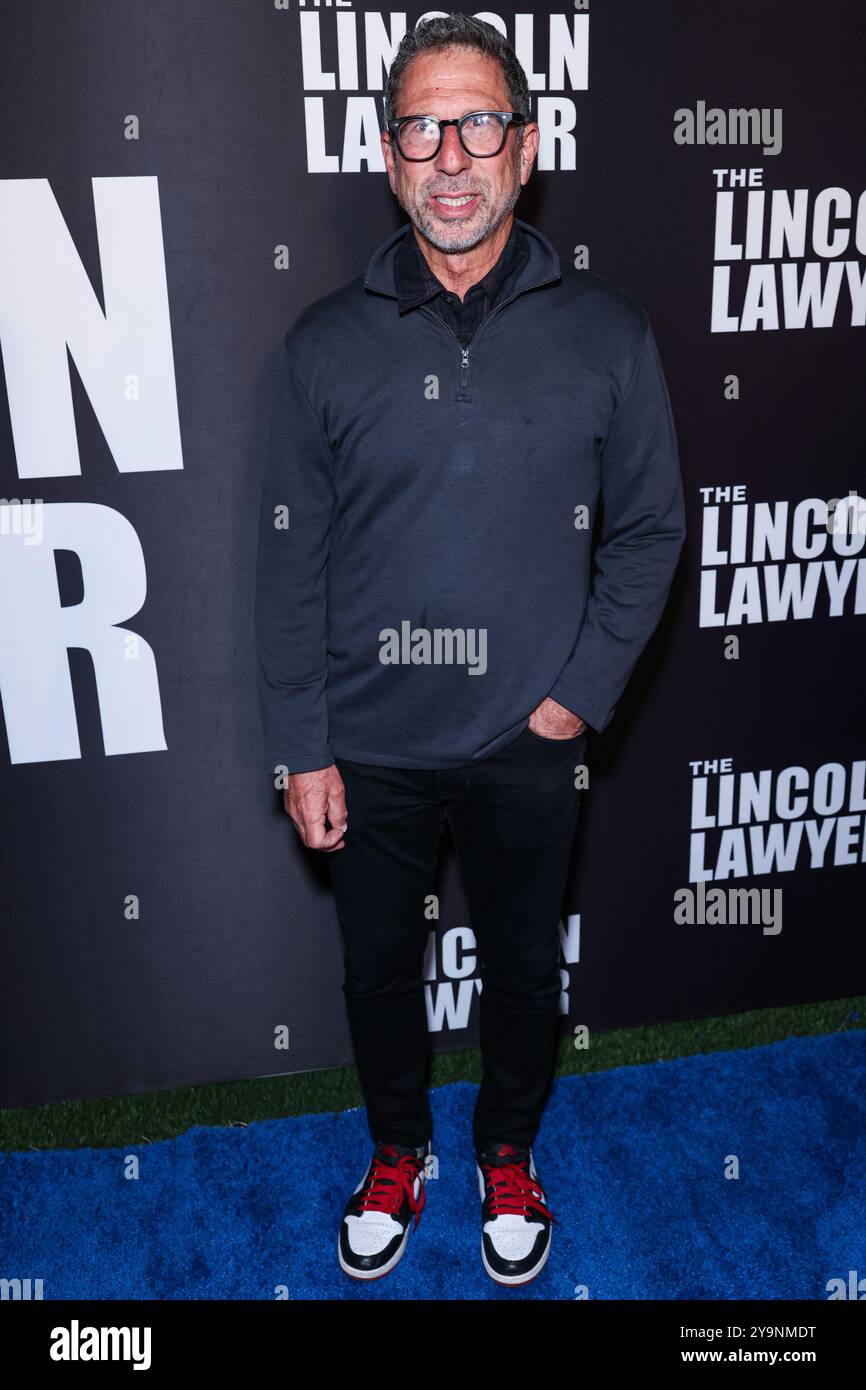 Los Angeles, Usa. Oktober 2024. LOS ANGELES, KALIFORNIEN, USA - 10. OKTOBER: Barry Jossen kommt bei Netflix's „The Lincoln Lawyer“ Staffel 3 Celebration mit A Taste of Los Angeles' legendären Street Foods am 10. Oktober 2024 in Los Angeles, Kalifornien, USA. (Foto: Xavier Collin/Image Press Agency) Credit: Image Press Agency/Alamy Live News Stockfoto