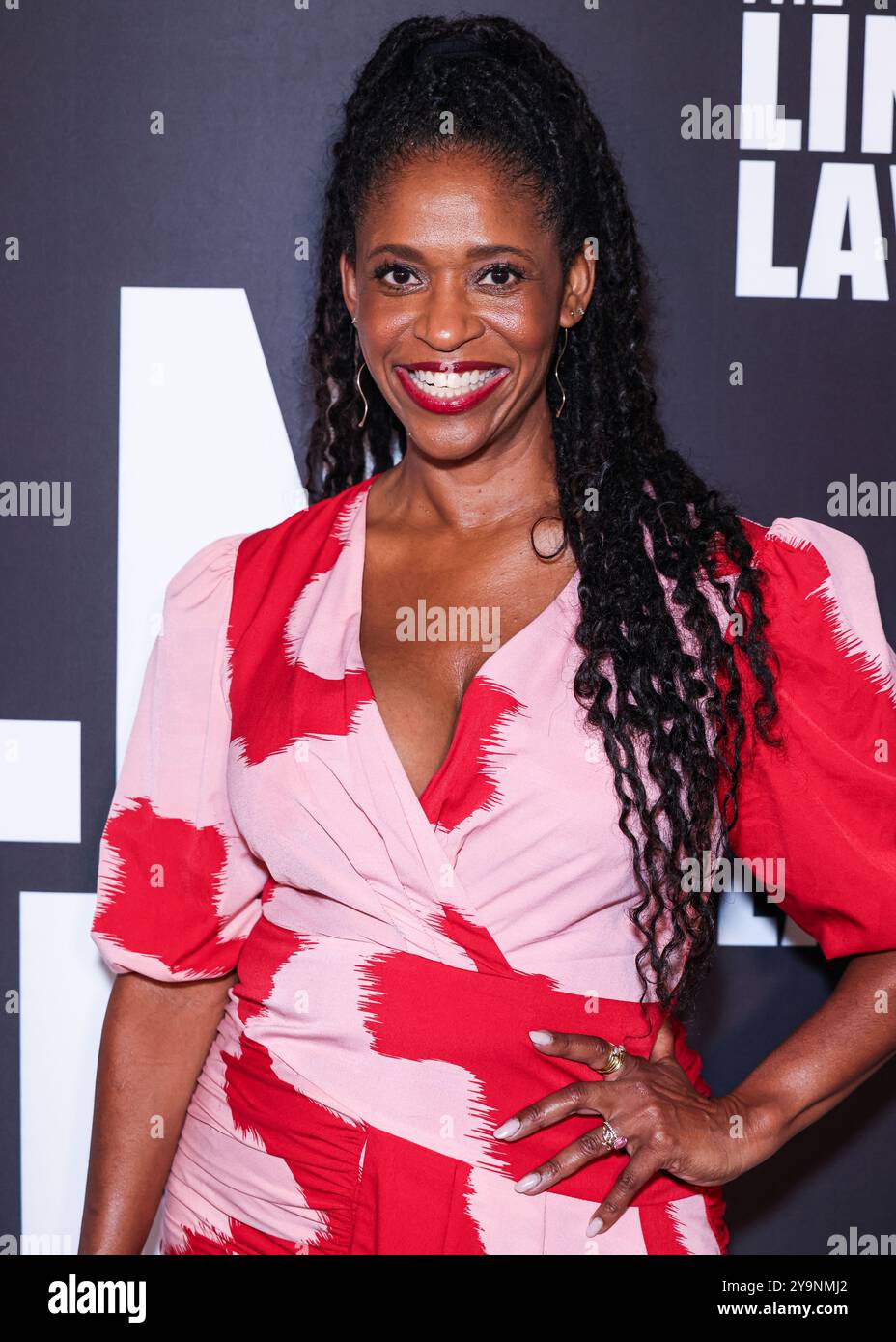 Los Angeles, Usa. Oktober 2024. LOS ANGELES, KALIFORNIEN, USA – 10. OKTOBER: Merrin Dungey kommt bei Netflix's „The Lincoln Lawyer“ Staffel 3 Celebration mit A Taste of Los Angeles' legendären Street Foods am 10. Oktober 2024 in Los Angeles, Kalifornien, USA. (Foto: Xavier Collin/Image Press Agency) Credit: Image Press Agency/Alamy Live News Stockfoto