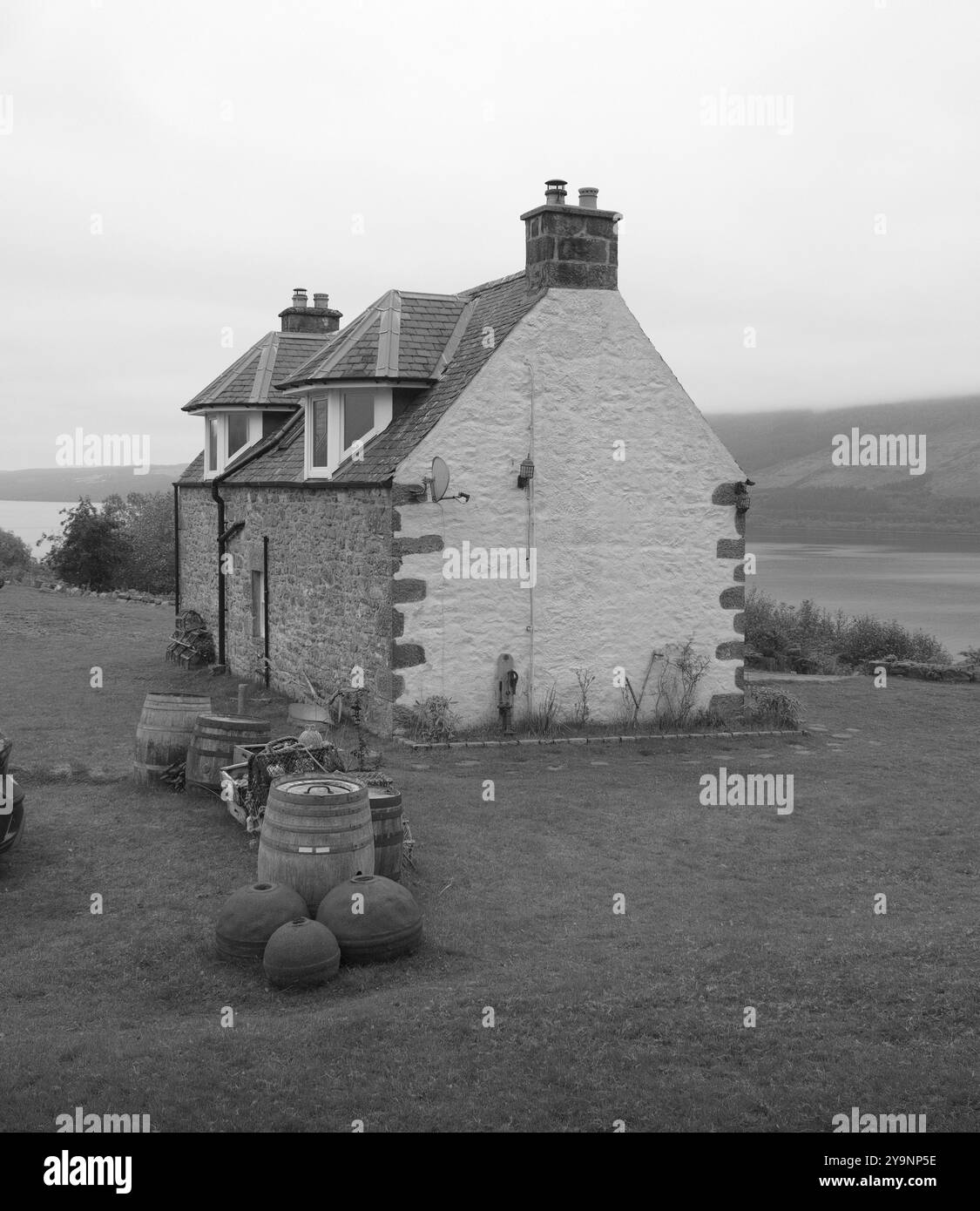Altes Haus bei Loch Ness Stockfoto