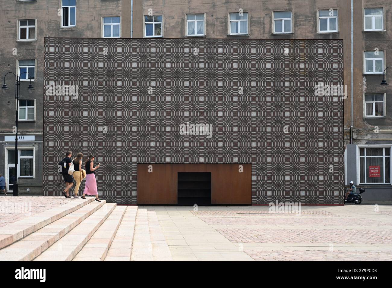 Riga, Lettland - 23. Juli 2024: Gedenkstätte für die Opfer der sowjetischen Besatzung "Geschichte taktil" in Riga. Stockfoto