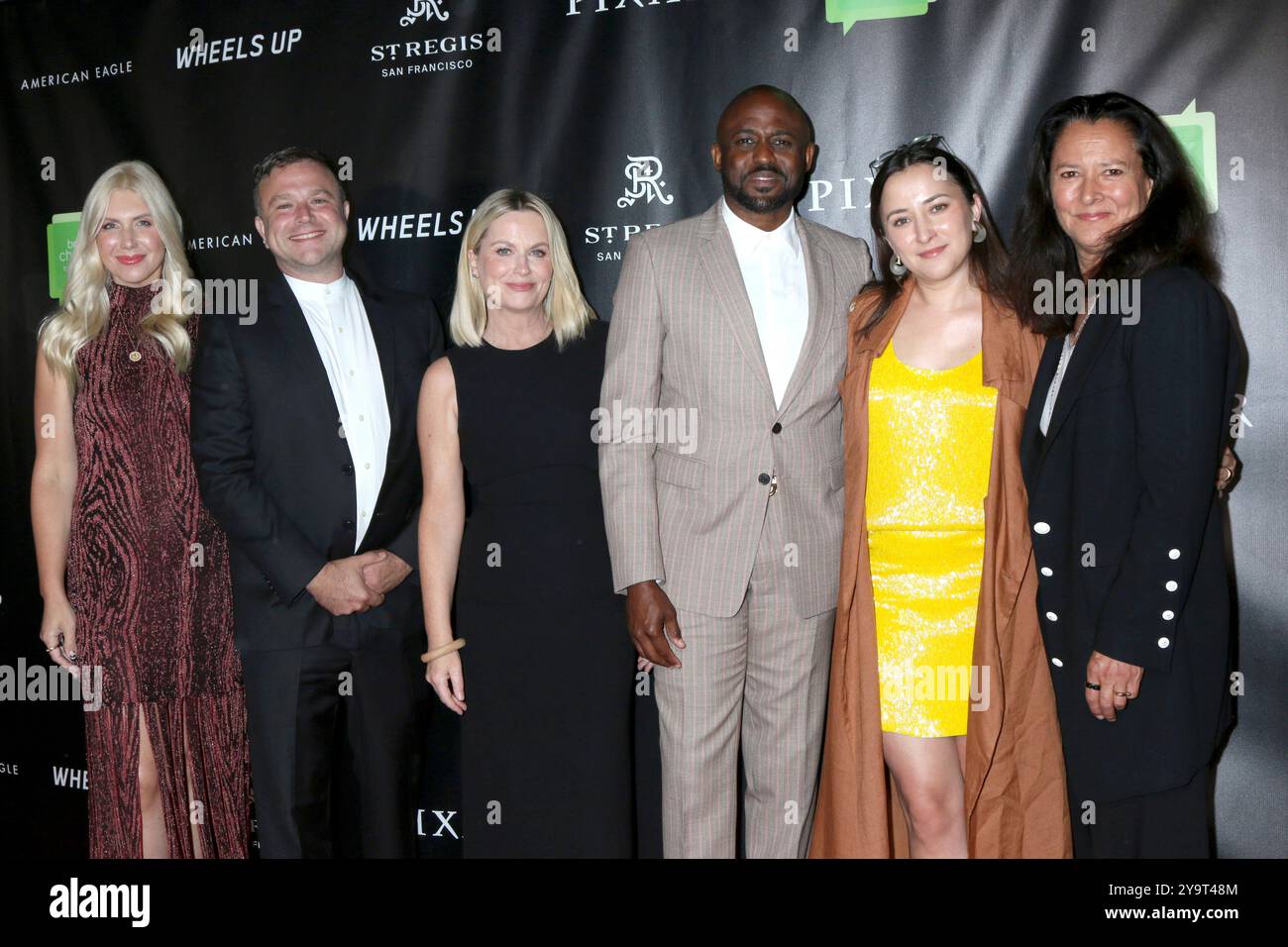 Woodside, USA. Oktober 2024. LOS ANGELES – 10. OCT: Olivia June, Zak Williams, Amy Poehler, Wayne Brady, Zelda Williams, Marsha Garces Williams bei The Bring Change 2 Mind's 12th Annual Revels and Revelations at the Private Residence am 10. Oktober 2024 in Woodside, CA (Foto: Katrina Jordan/SIPA USA) Credit: SIPA USA/Alamy Live News Stockfoto