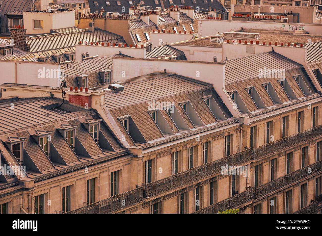 Pariser Prestige: Die raffinierte urbane Landschaft der Stadt des Lichts Stockfoto